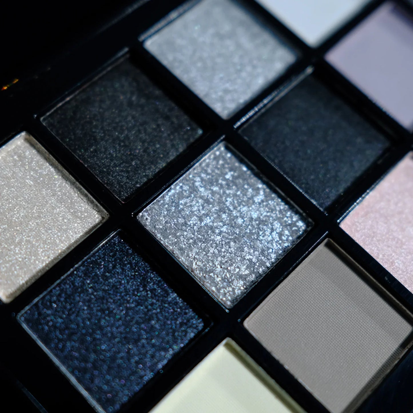 Black Smokey Eyeshadow Palette